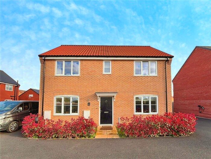 3 Bedroom Detached House For Sale In Chaffinch Way, Holbeach, Spalding, PE12