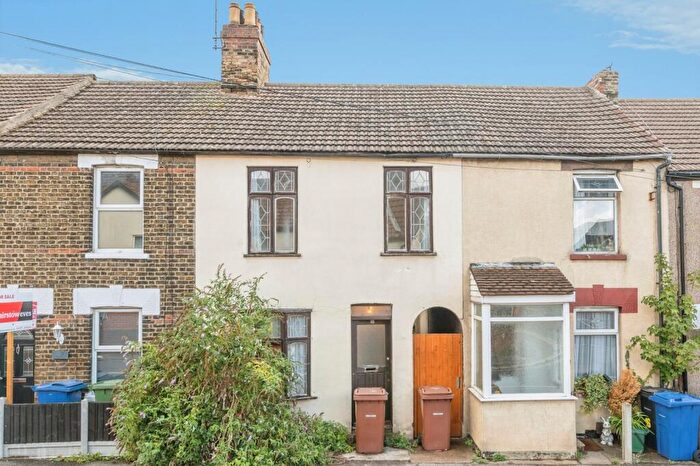2 Bedroom Terraced House For Sale In Whitehall Lane, Grays, Essex, RM17