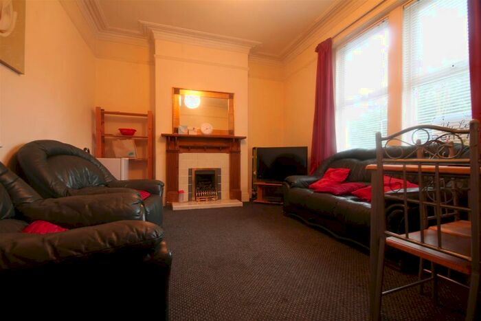 6 Bedroom Terraced House To Rent In Hunters Road, Spital Tongues, Newcastle Upon Tyne, NE2