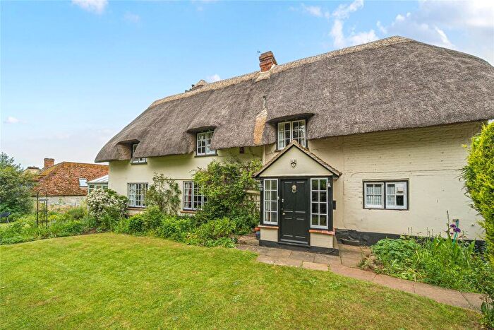 4 Bedroom Link Detached House For Sale In Albury, Thame, Oxfordshire, OX9