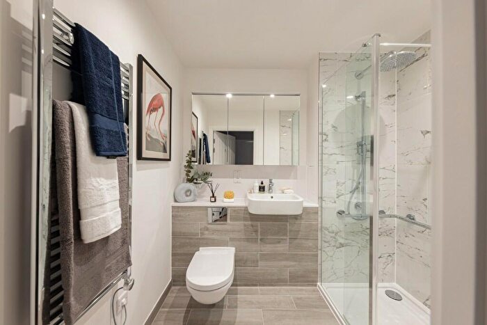 1 Bedroom Apartment To Rent In Wycombe Lane, HP10