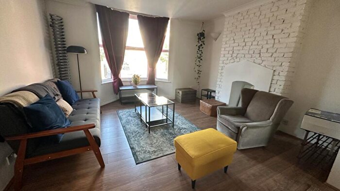 1 Bedroom Flat To Rent In Kenworthy Road, Homerton, E9