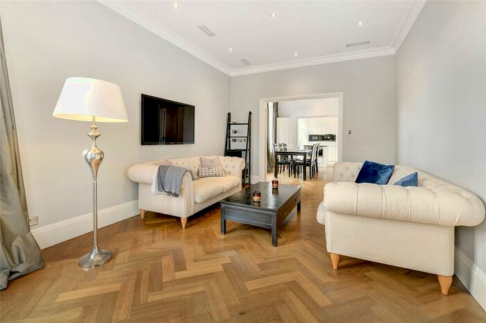 1 Bedroom Flat To Rent In South Audley Street, Mayfair, London, W1K