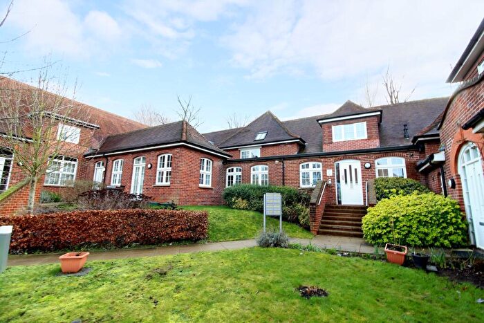 2 Bedroom Apartment To Rent In Old Westbury, Letchworth Garden City, SG6