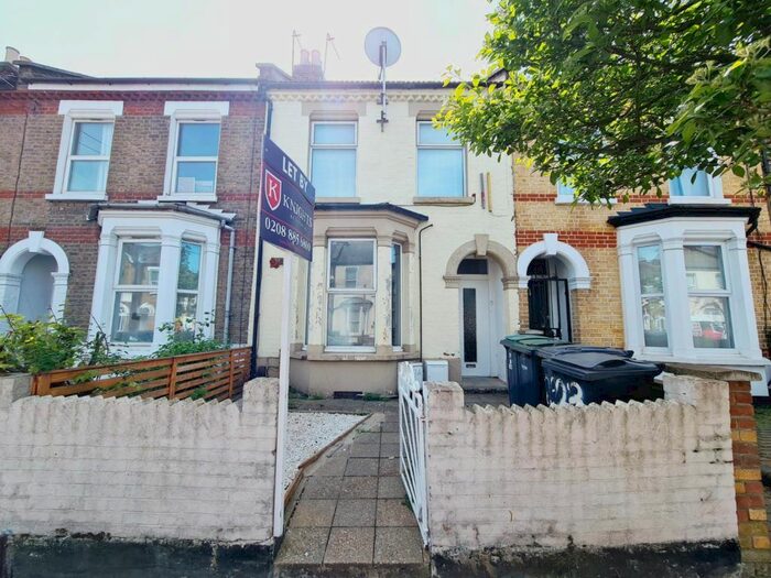 2 Bedroom Flat To Rent In Tynemouth Road, London, N15