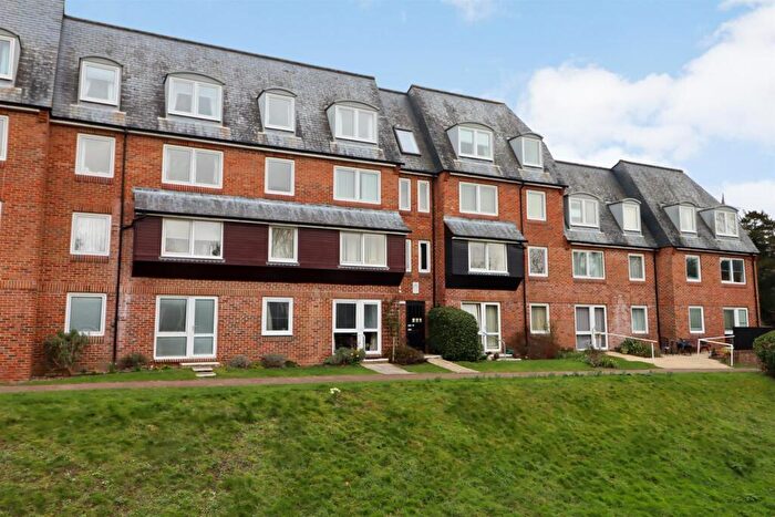 1 Bedroom Flat For Sale In Mill Bay Lane, Horsham, RH12
