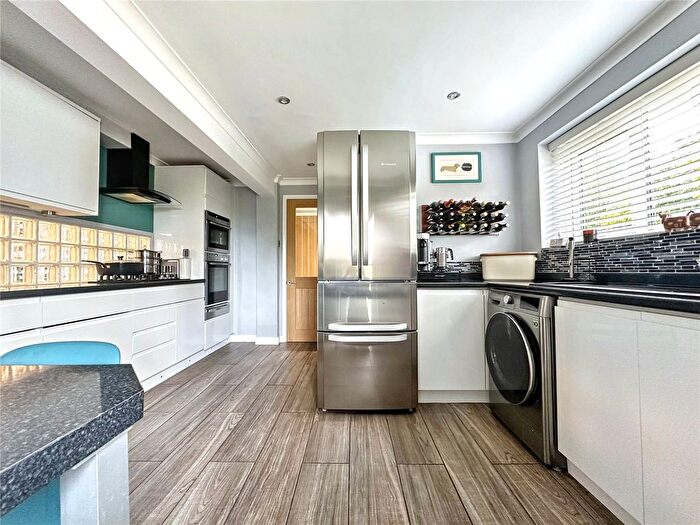 3 Bedroom Semi-detached House For Sale In Pump Lane, Rainham, Gillingham, Kent, ME8