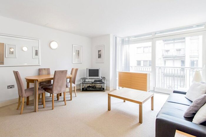 2 Bedroom Flat To Rent In Gainsborough House, Cassilis Road, E14