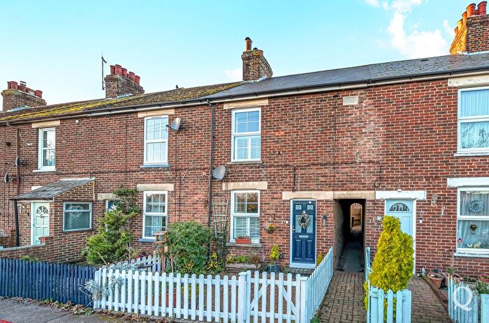 3 Bedroom Terraced House For Sale In Church Road, Murston, Sittingbourne, Kent, ME10