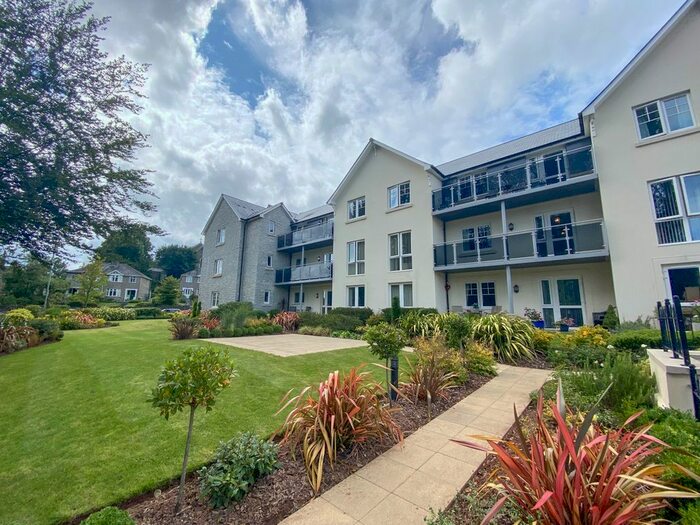 2 Bedroom Flat For Sale In Plymouth Road, Tavistock, PL19