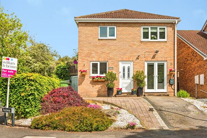 4 Bedroom Detached House For Sale In Parkway, Crofton, Wakefield, WF4