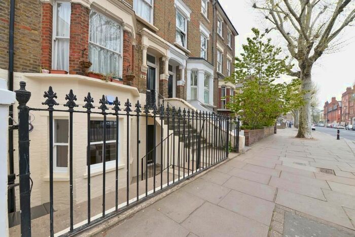 3 Bedroom Flat To Rent In Shirland Road, Maida Vale, W9
