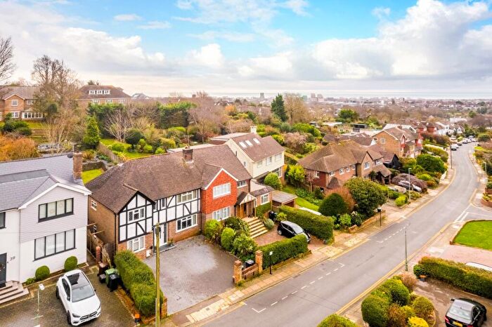 5 Bedroom House To Rent In Hill Drive, Hove, BN3