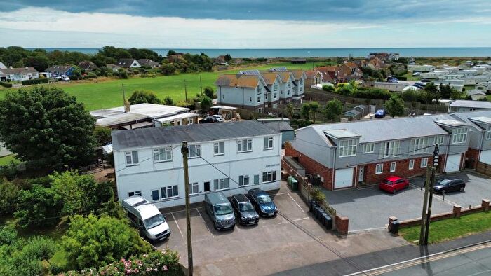 2 Bedroom Flat To Rent In Pett Level Rd, TN36