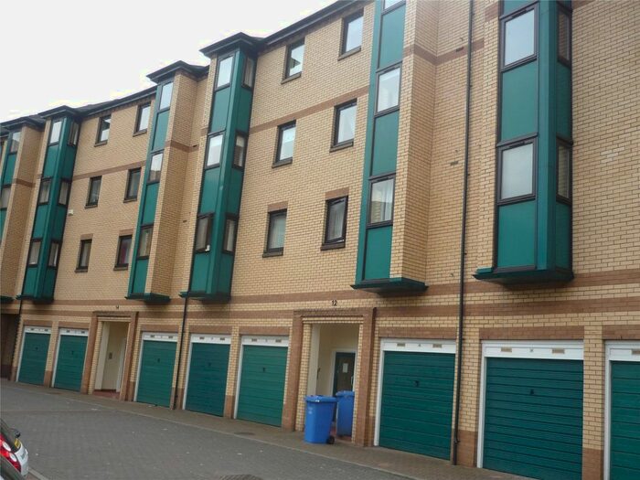 2 Bedroom Flat To Rent In Rutland Court, Kinning Park, Glasgow, G51