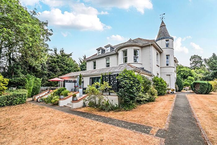2 Bedroom Flat For Sale In Daltons Road, Crockenhill, Swanley, BR8