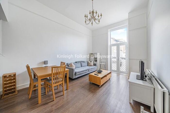 2 Bedroom Apartment To Rent In Englands Lane Belsize Park, NW3