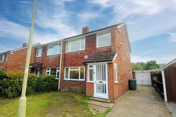 3 Bedroom Semi Detached House For Sale In Nash Close, Farnborough, Hampshire, GU14