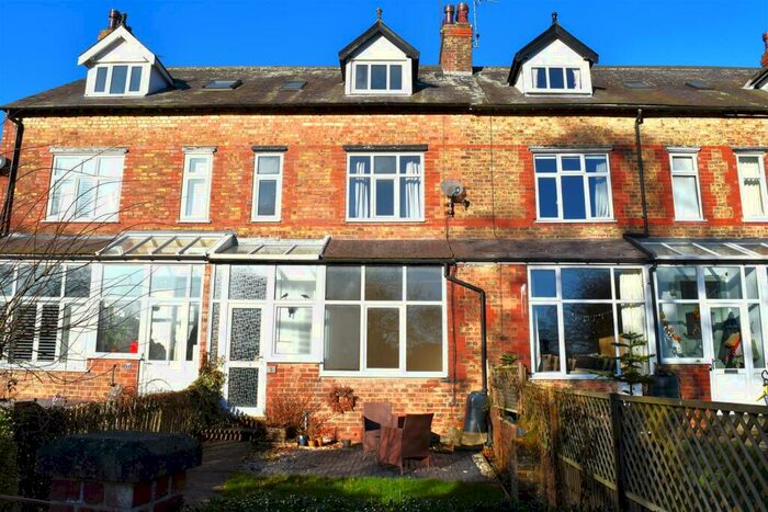5 Bedroom Terraced House To Rent In Marlborough Grove, Ripon, HG4