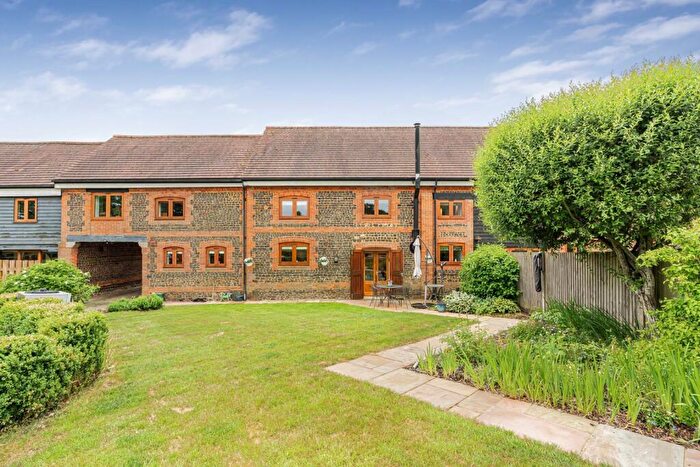 4 Bedroom House For Sale In Manor Farm Mews, Dockenfield, Farnham, Surrey, GU10