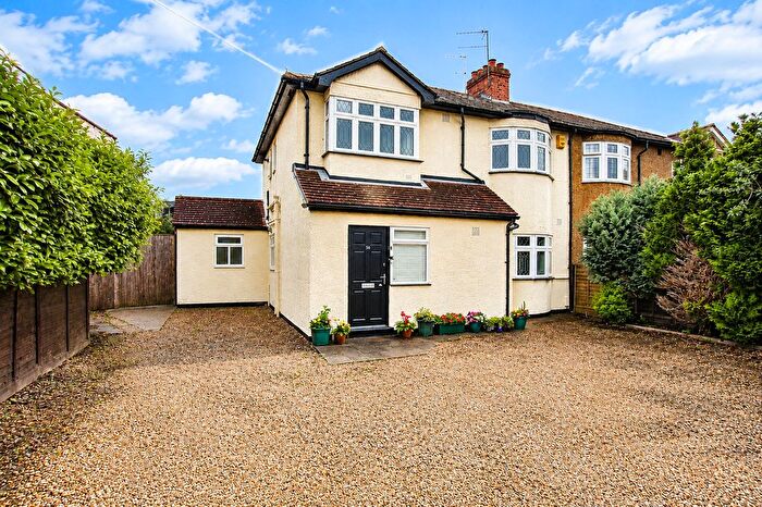 1 Bedroom Maisonette For Sale In Green Lane, Shepperton, TW17