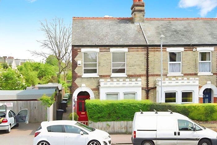 3 Bedroom Property To Rent In Hartington Grove, Cambridge, CB1