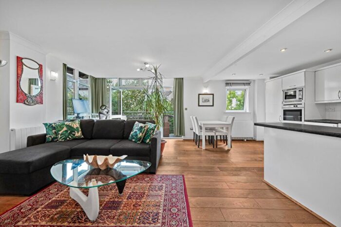 2 Bedroom Flat For Sale In Langbourne Place, Cubitt Town, E14