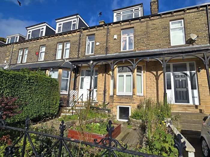 5 Bedroom Terraced House To Rent In Grange Road, Allerton, Bradford, BD15