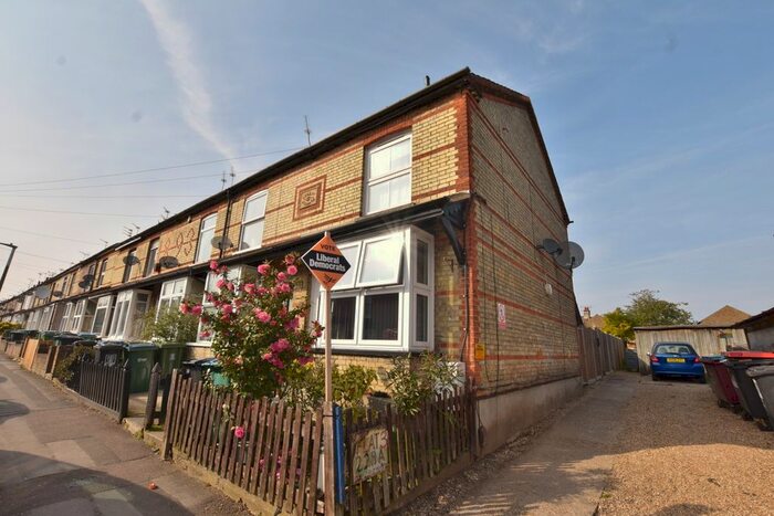 2 Bedroom Maisonette To Rent In Regent Street, North Watford, WD24