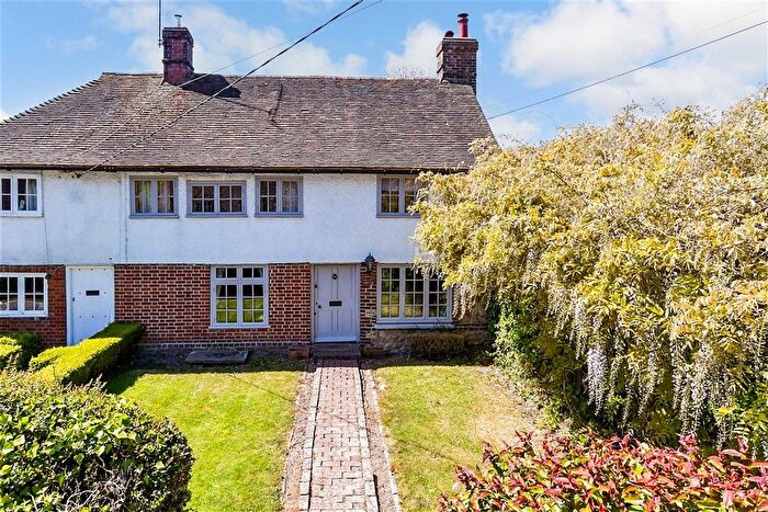 3 Bedroom Semi Detached House For Sale In Liverton Hill, Sandway, Maidstone, Kent, ME17