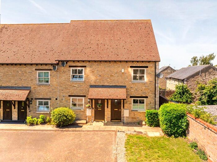 3 Bedroom End Of Terrace House To Rent In Pearsons Mews, Wollaston, Northamptonshire, NN29