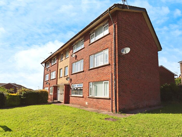 2 Bedroom Flat For Sale In Ridgeway Road, Rumney, Cardiff, CF3