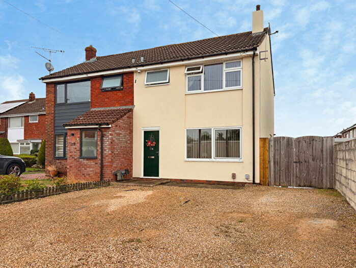 3 Bedroom Semi-Detached House For Sale In Harrington Road, Bristol, BS14