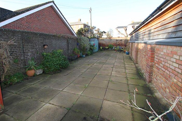 2 Bedroom Flat For Sale In Marine Road, Deal, CT14