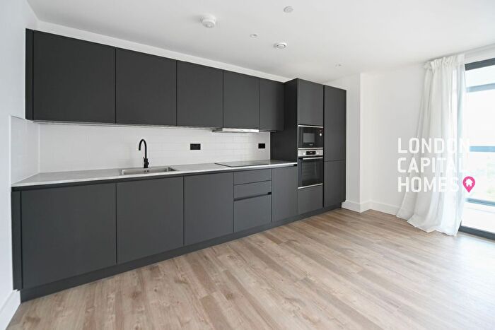 2 Bedroom Flat To Rent In Pearson Building, Station Road, London, CR0