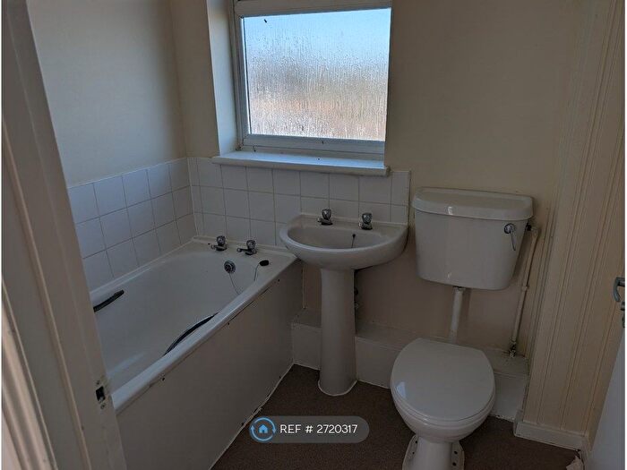 2 Bedroom Terraced House To Rent In Mistley Side, Basildon, SS16