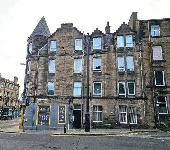 1 Bedroom Flat To Rent In West Norton Place, Abbeyhill, Edinburgh, EH7
