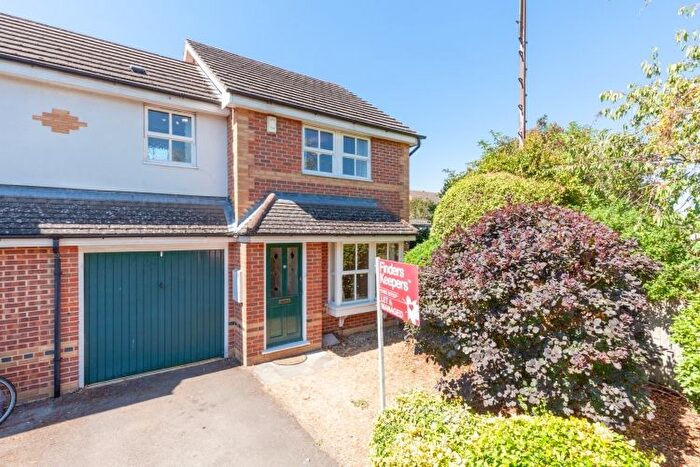 3 Bedroom End Of Terrace House To Rent In Church Lane, Old Marston, OX3