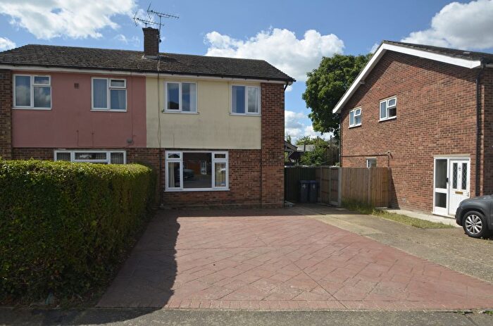 3 Bedroom Semi-Detached House For Sale In Red House Close, Trimley St. Martin, Felixstowe, IP11