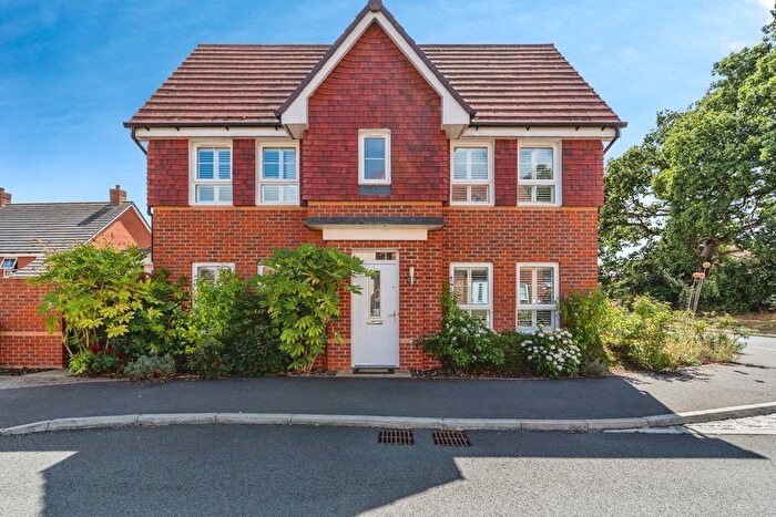 3 Bedroom Detached House For Sale In Doris Bunting Road, Ampfield, Romsey, Hampshire, SO51
