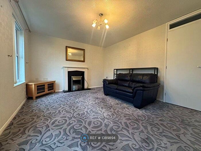 2 Bedroom Flat To Rent In Coniston Road, Patchway, Bristol, BS34