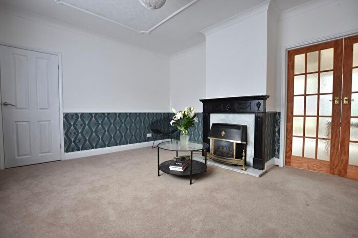 3 Bedroom House To Rent In Spekehill, Mottingham, SE9