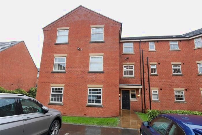 2 Bedroom Flat To Rent In New Village Way, Churwell, Leeds, LS27