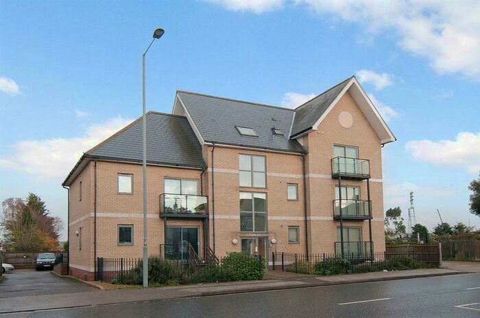 1 Bedroom Apartment To Rent In Wherstead Road, Ipswich, IP2