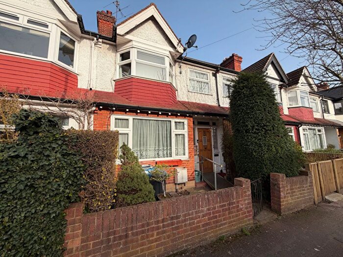 3 Bedroom Terraced House For Sale In Oxford Avenue, London, SW20