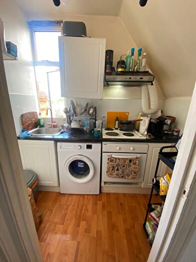 1 Bedroom Flat To Rent In High Road, London, NW10