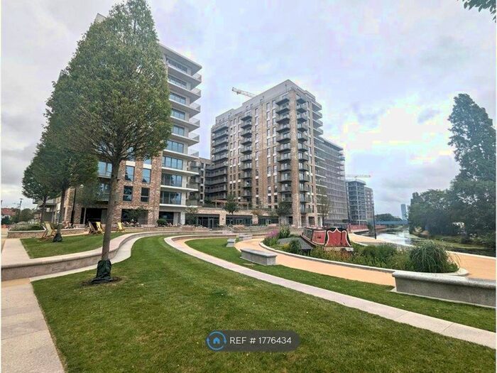 2 Bedroom Flat To Rent In Beresford Avenue, Wembley, HA0