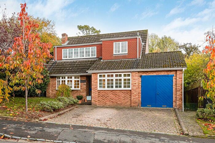 4 Bedroom House For Sale In Squirrel Rise, Marlow Bottom, SL7