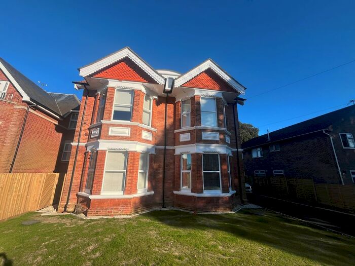 1 Bedroom Studio To Rent In Southbourne Road, Bournemouth, BH6