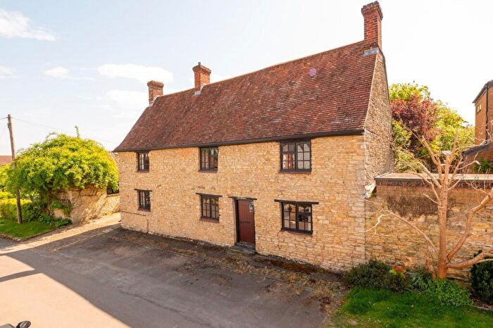 3 Bedroom Detached House For Sale In Church Road, Stevington, MK43